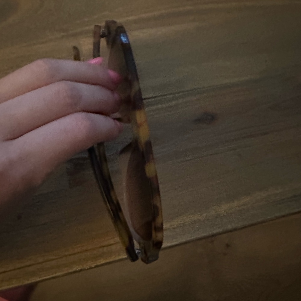 Tortoise Shell Sunglasses - Picture 4 of 5
